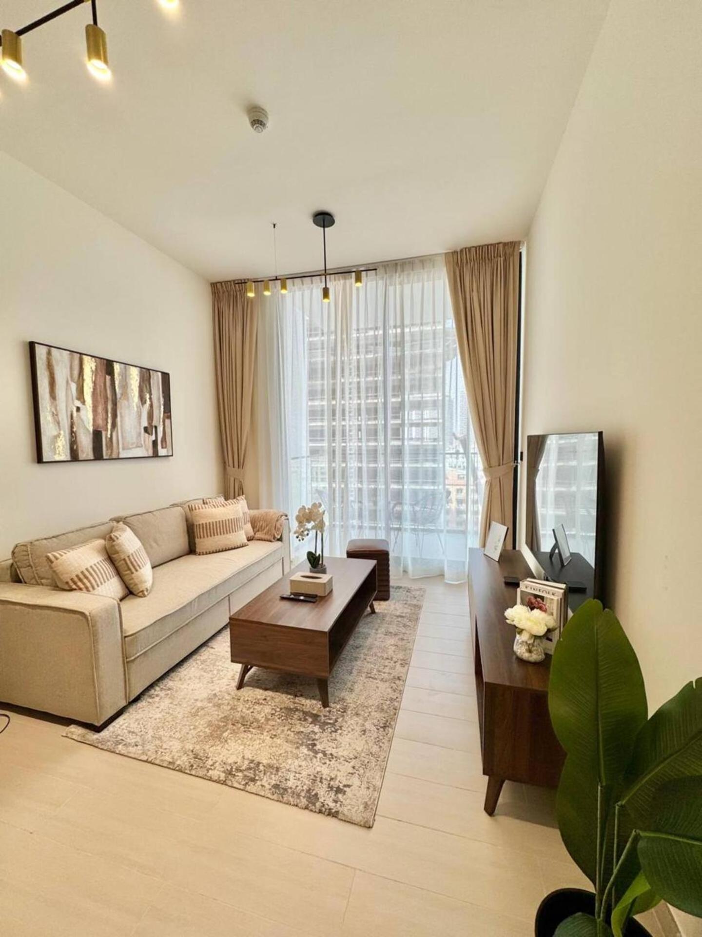 Cozy 1br Wood & Beige Retreat In Jvc Dubai