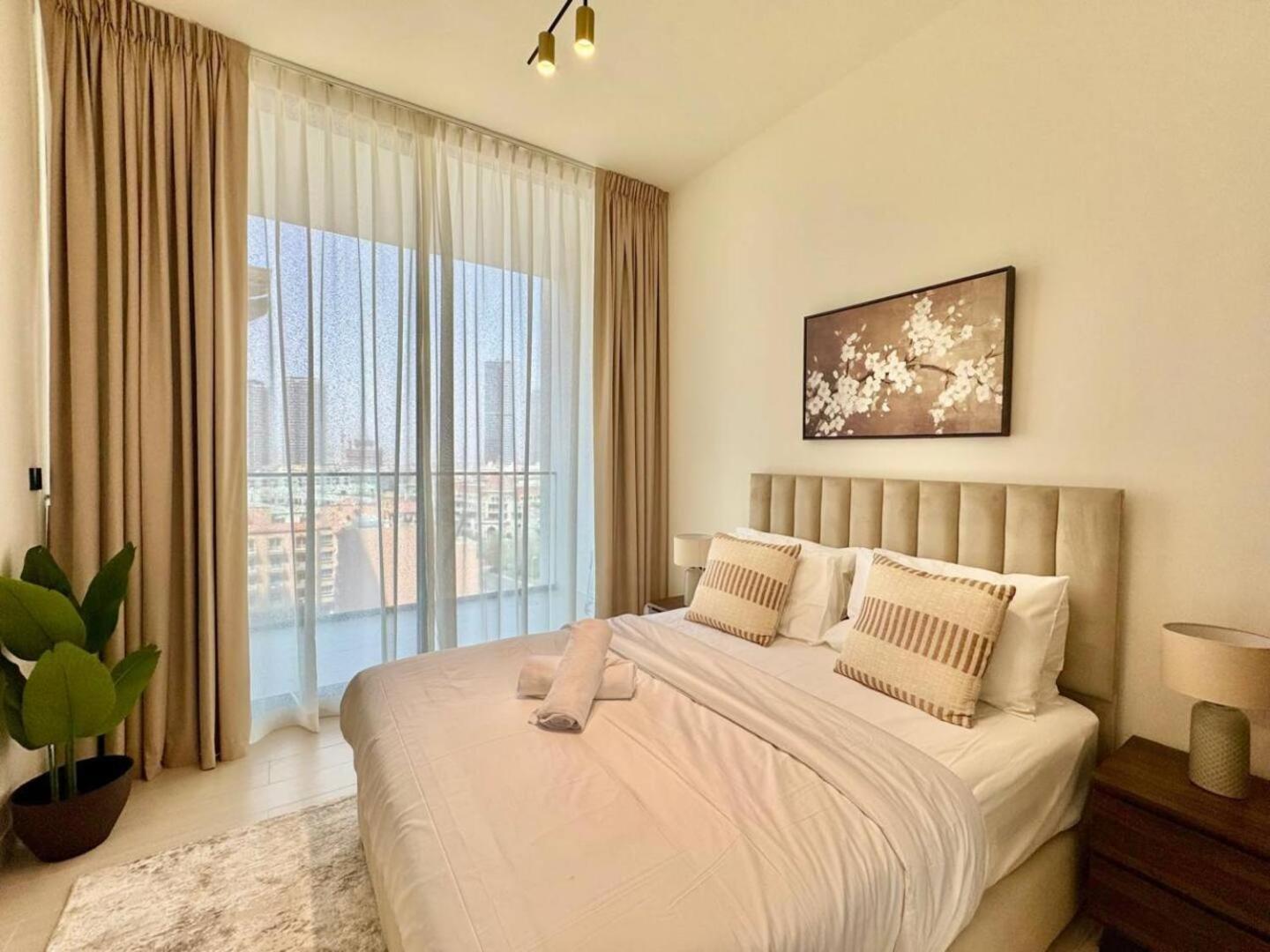 Apartment Cozy 1br Wood & Beige Retreat In Jvc