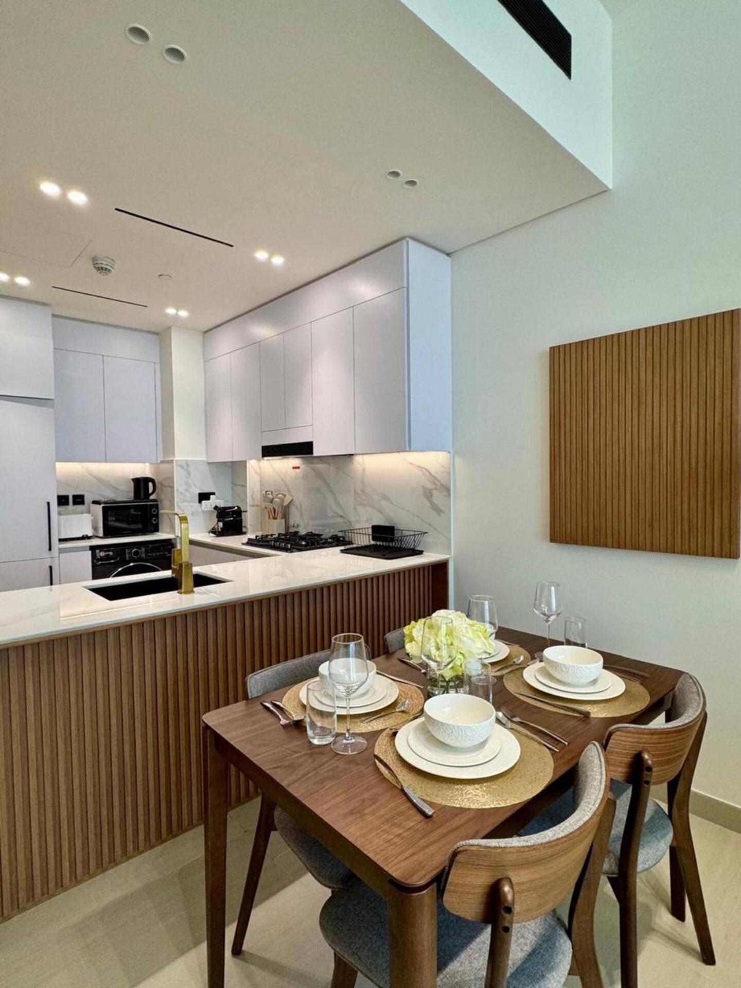 Cozy 1br Wood & Beige Retreat In Jvc Dubai